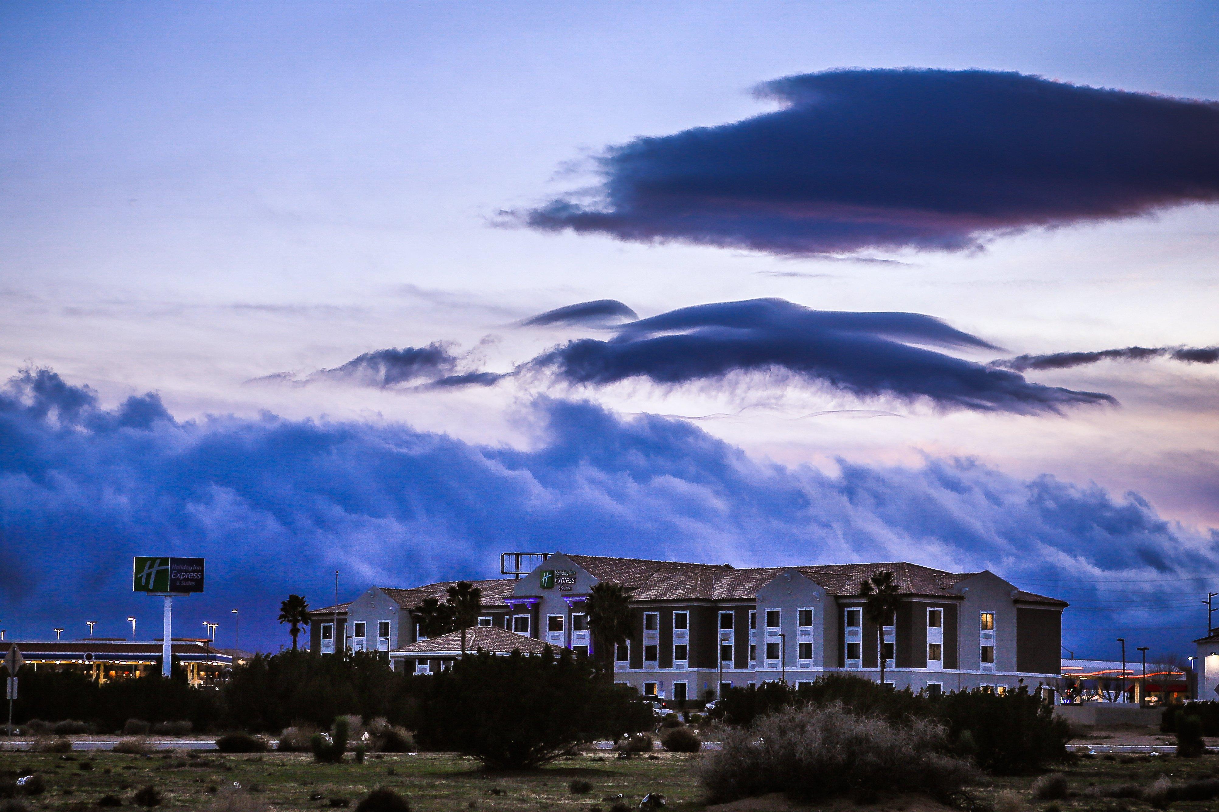 Holiday Inn Express Hotel & Suites Hesperia, An Ihg Hotel Exteriör bild