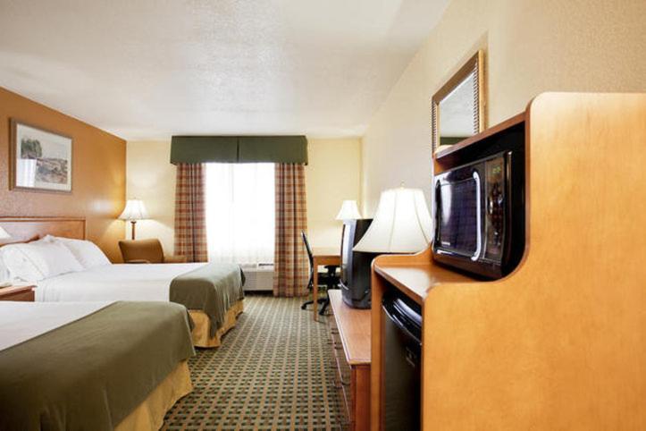 Holiday Inn Express Hotel & Suites Hesperia, An Ihg Hotel Exteriör bild