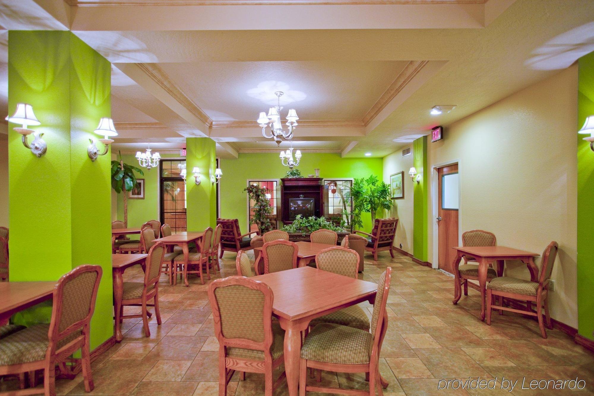 Holiday Inn Express Hotel & Suites Hesperia, An Ihg Hotel Exteriör bild