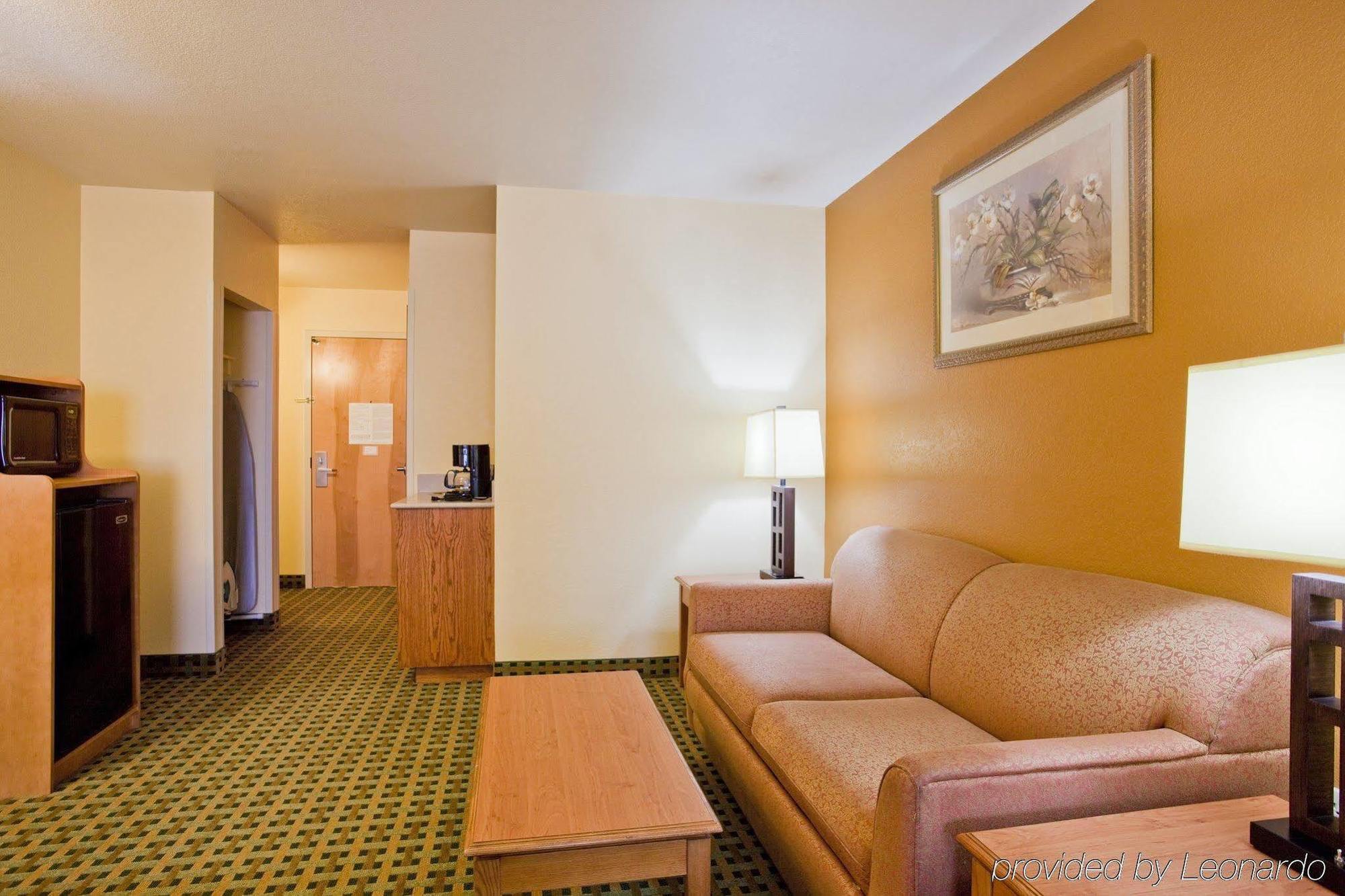 Holiday Inn Express Hotel & Suites Hesperia, An Ihg Hotel Exteriör bild